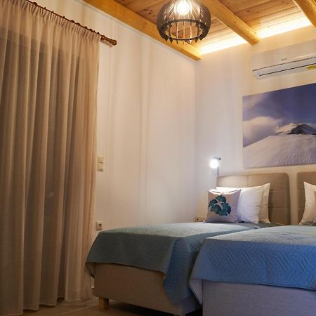 Villa Olive Valley Loutraki  Esterno foto