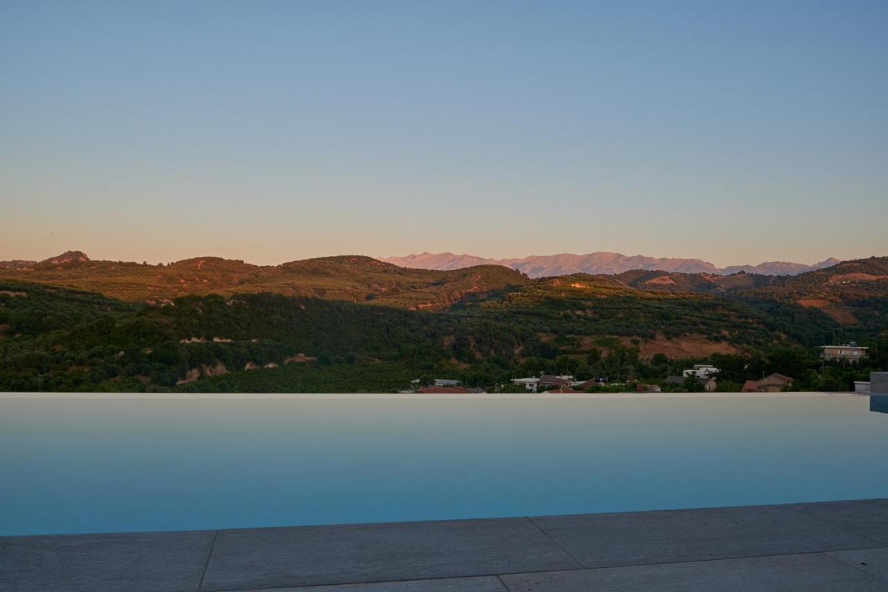 Villa Olive Valley Loutraki  Esterno foto
